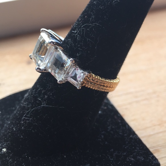 Ladies ring - Picture 2 of 4